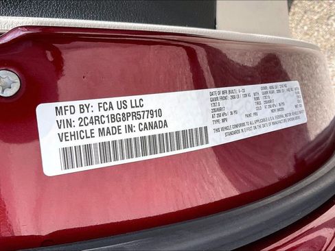 Certified 2023 Chrysler Pacifica Touring-L FWD image 16