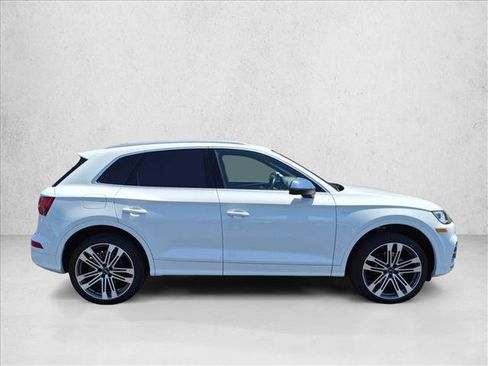 Used 2018 Audi SQ5 Premium Plus w/ Navigation Package AWD/4WD image 4