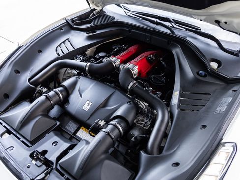 Used 2015 Ferrari California T RWD image 52