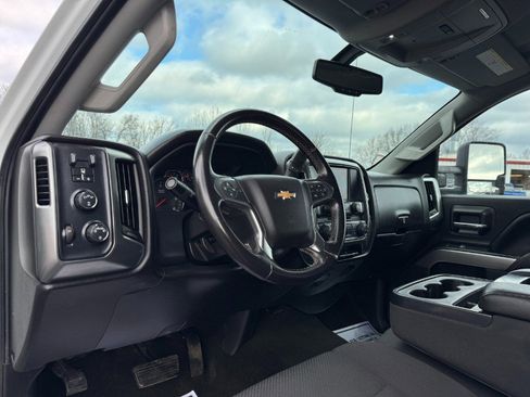 Used 2017 Chevrolet Silverado 3500 LT image 14