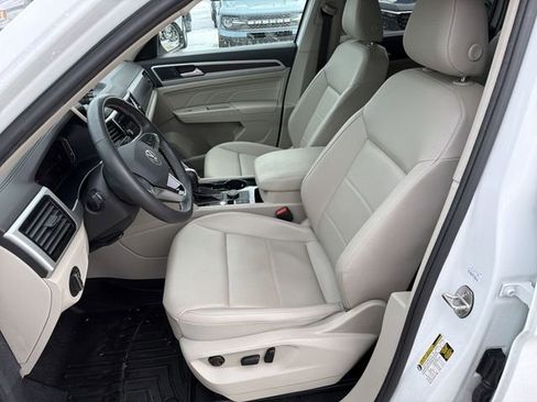 Used 2023 Volkswagen Atlas SE image 13