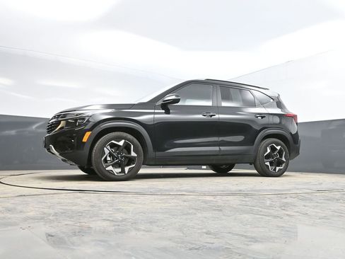 Used 2025 Kia Seltos S image 31