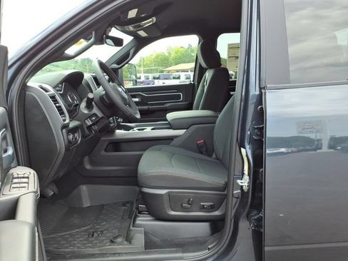 New 2026 RAM 2500 Big Horn AWD/4WD image 6