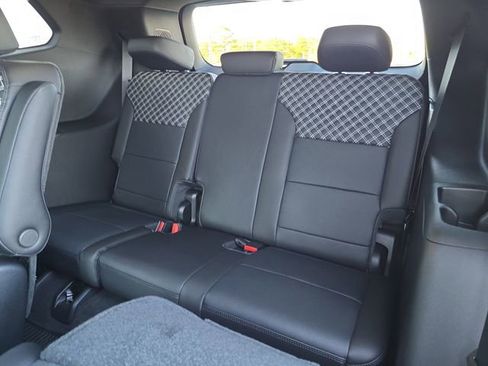 New 2026 GMC Acadia Denali w/ Super Cruise Package FWD image 16