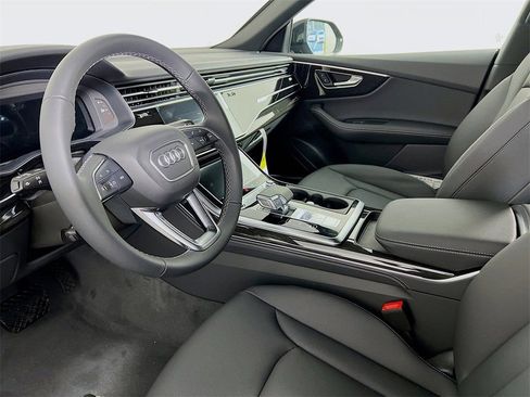 New 2026 Audi Q8 Premium Plus image 9