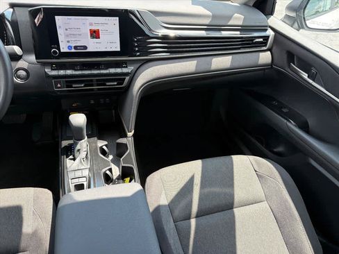 Used 2026 Toyota Camry LE FWD image 5