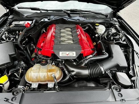 Used 2017 Ford Mustang GT RWD image 23