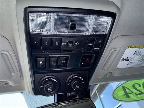 Certified 2024 Toyota 4Runner TRD Off-Road Premium w/ Off Road Premium Plus Package AWD/4WD image 35