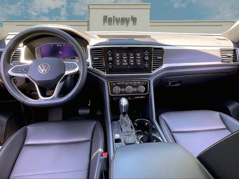 Used 2023 Volkswagen Atlas SE w/ Black Wheel Package AWD/4WD image 15