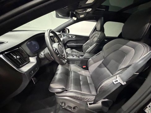 Used 2020 Volvo XC60 T5 R-Design w/ Protection Package Premier FWD image 22