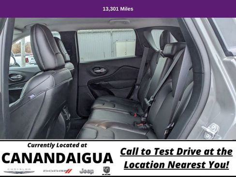 Used 2023 Jeep Cherokee Altitude Lux image 17