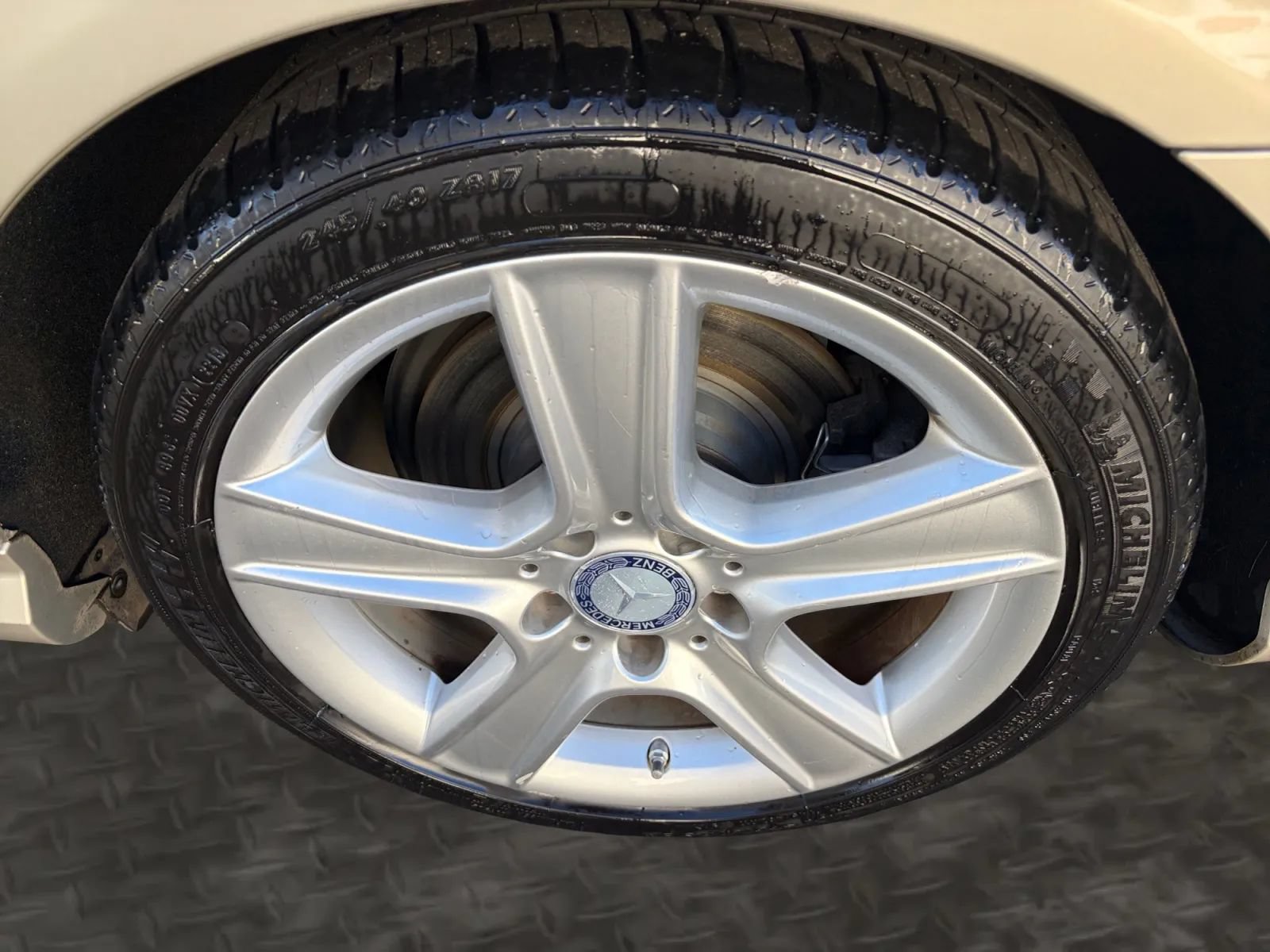 Used 2010 Mercedes-Benz C 300 Sedan image 41