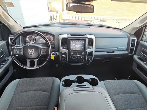 Used 2019 RAM 1500 Big Horn AWD/4WD image 9
