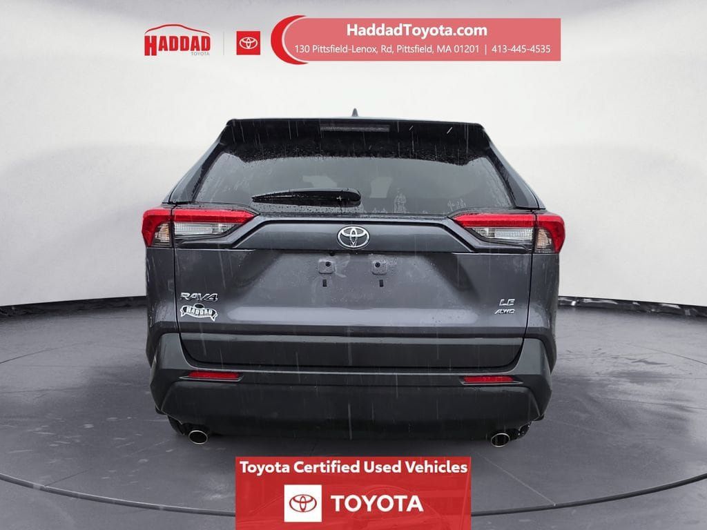 Certified 2024 Toyota RAV4 LE AWD/4WD image 4