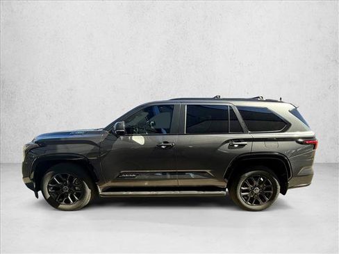 Certified 2024 Toyota Sequoia Platinum AWD/4WD image 3