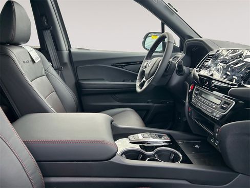New 2026 Honda Ridgeline Black Edition image 15