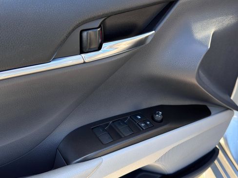 Used 2022 Toyota Camry LE image 15