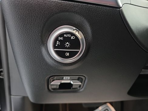 Used 2022 Mercedes-Benz C 300 Sedan image 27