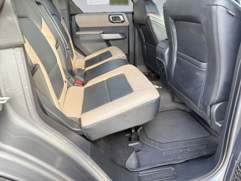 Used 2022 Ford Bronco Wildtrak image 12