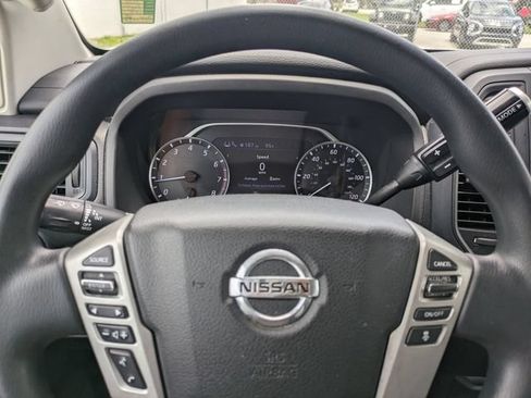 Used 2022 Nissan Titan SV RWD image 23