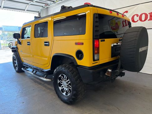 Used 2004 HUMMER H2 w/ Preferred Equipment Group AWD/4WD image 7