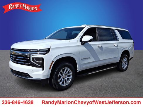 New 2026 Chevrolet Suburban LT w/ Comfort Package image 1