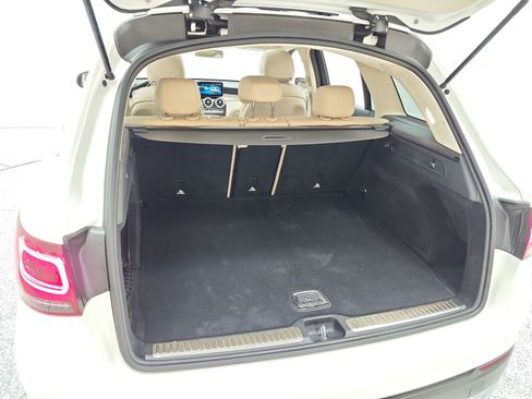 Used 2020 Mercedes-Benz GLC 300 4MATIC image 30