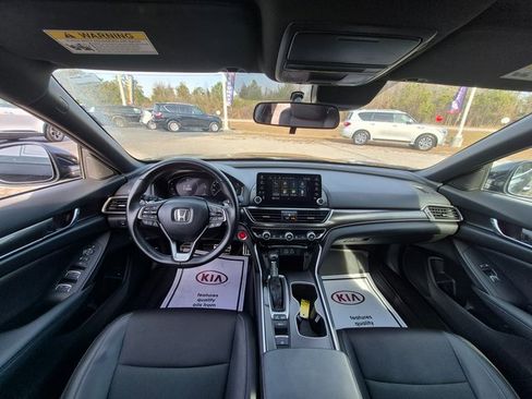 Used 2022 Honda Accord Sport image 14