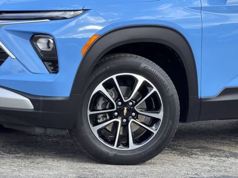 Used 2024 Chevrolet TrailBlazer LT w/ Driver Confidence Package AWD/4WD image 9