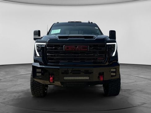 Used 2024 GMC Sierra 2500 AT4X AWD/4WD image 4