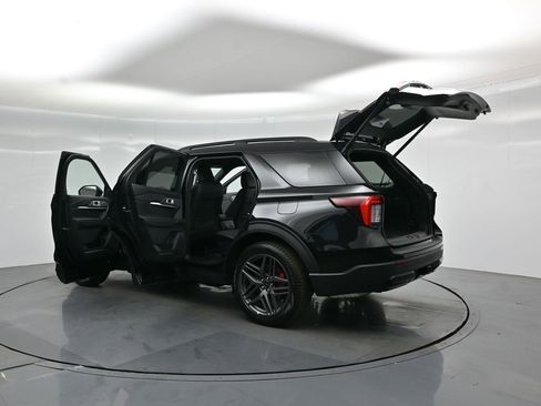 New 2026 Ford Explorer ST-Line image 35