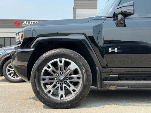 Used 2024 GMC Hummer EV 3X AWD/4WD image 36