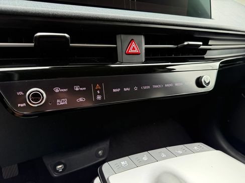 Certified 2022 Kia EV6 Wind w/ Wind Technology Package AWD/4WD image 29