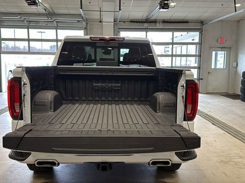 New 2026 GMC Sierra 1500 Denali w/ Technology Package AWD/4WD image 17