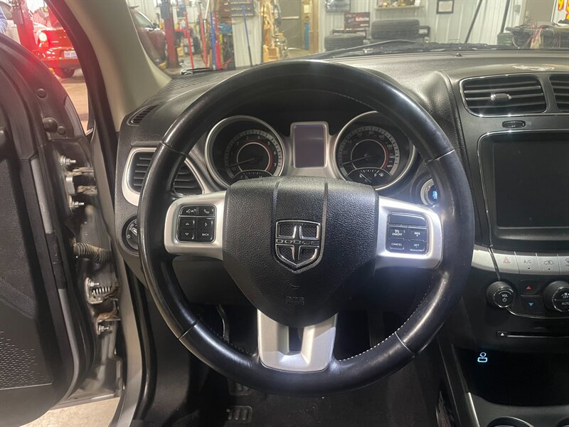 Used 2018 Dodge Journey SXT w/ Safe & Sound Group AWD/4WD image 8