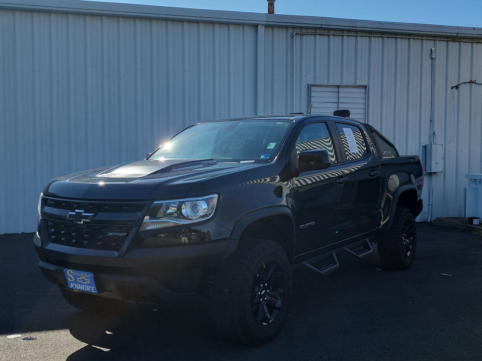 Used 2020 Chevrolet Colorado ZR2 w/ ZR2 Midnight Special Edition AWD/4WD image 1