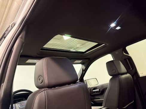 Used 2020 GMC Sierra 1500 AT4 w/ AT4 Premium Package image 11