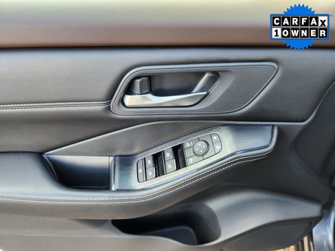 Certified 2023 Nissan Rogue SV w/ SV Premium Package image 17