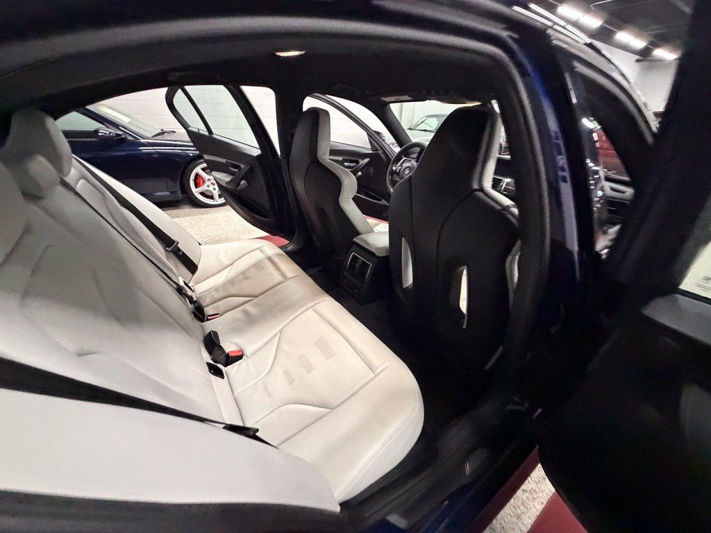 Used 2018 BMW M3 RWD image 26