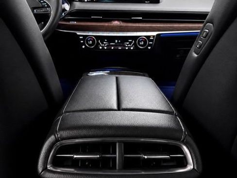 Used 2021 Genesis G80 2.5T w/ Prestige Package AWD/4WD image 28