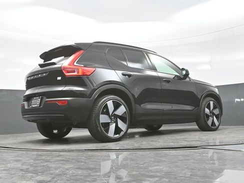 Used 2023 Volvo XC40 Recharge Ultimate w/ Protection Package Premier AWD/4WD image 29