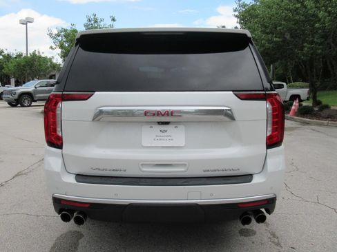 Used 2021 GMC Yukon XL Denali w/ Denali Ultimate Package AWD/4WD image 5