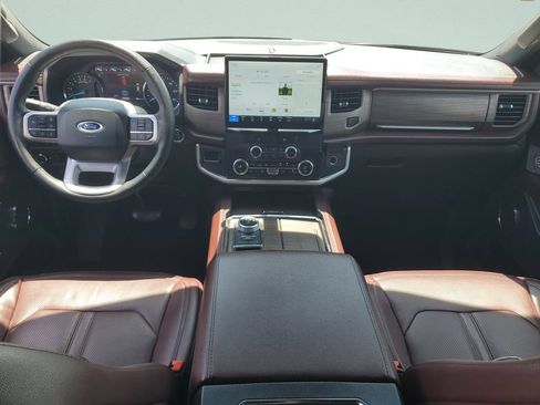 Used 2024 Ford Expedition Limited RWD image 16