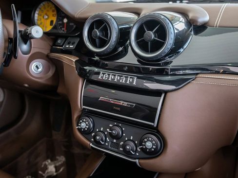 Used 2011 Ferrari 599 SA Aperta image 92