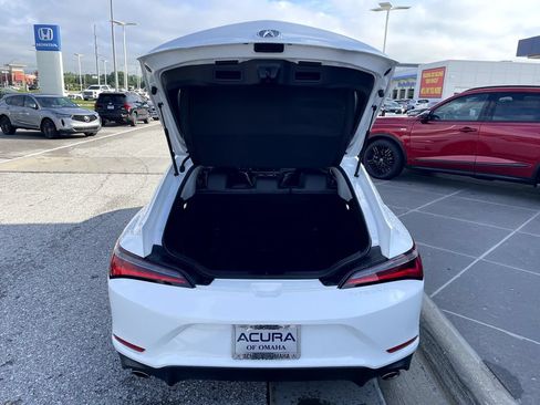 Used 2025 Acura Integra FWD image 9