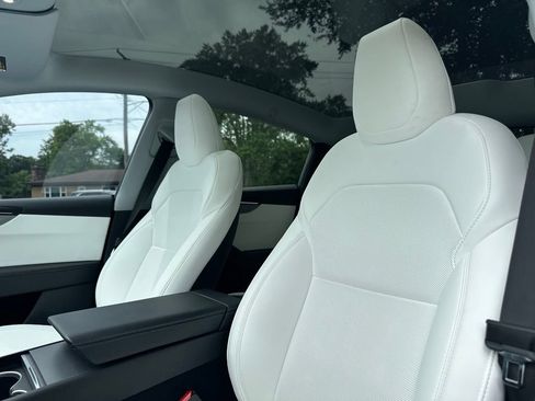 Used 2026 Tesla Model Y Long Range AWD/4WD image 14