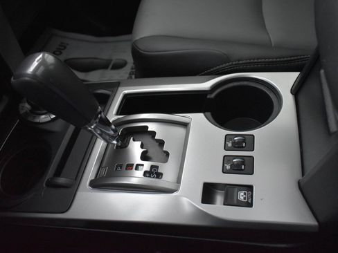 Used 2023 Toyota 4Runner SR5 Premium w/ Moonroof Package AWD/4WD image 33