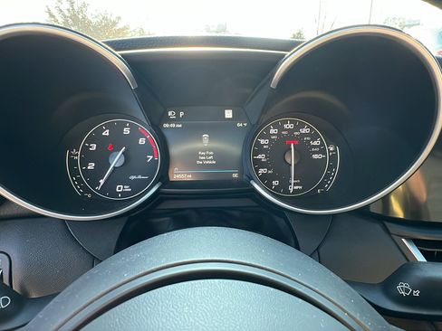 Used 2022 Alfa Romeo Giulia Veloce image 29