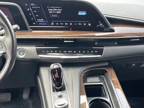 Used 2021 Cadillac Escalade ESV Sport Platinum image 16