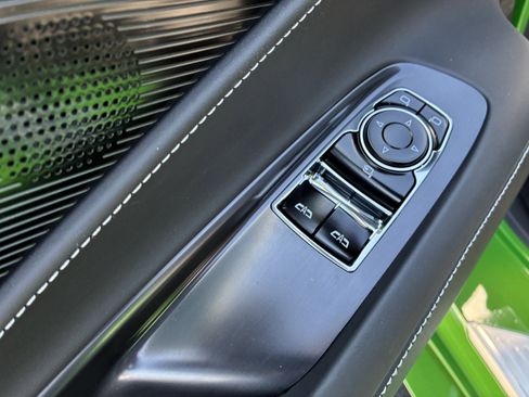 Used 2026 Chevrolet Corvette Stingray Premium Cpe w/ Z51 Performance Package image 18